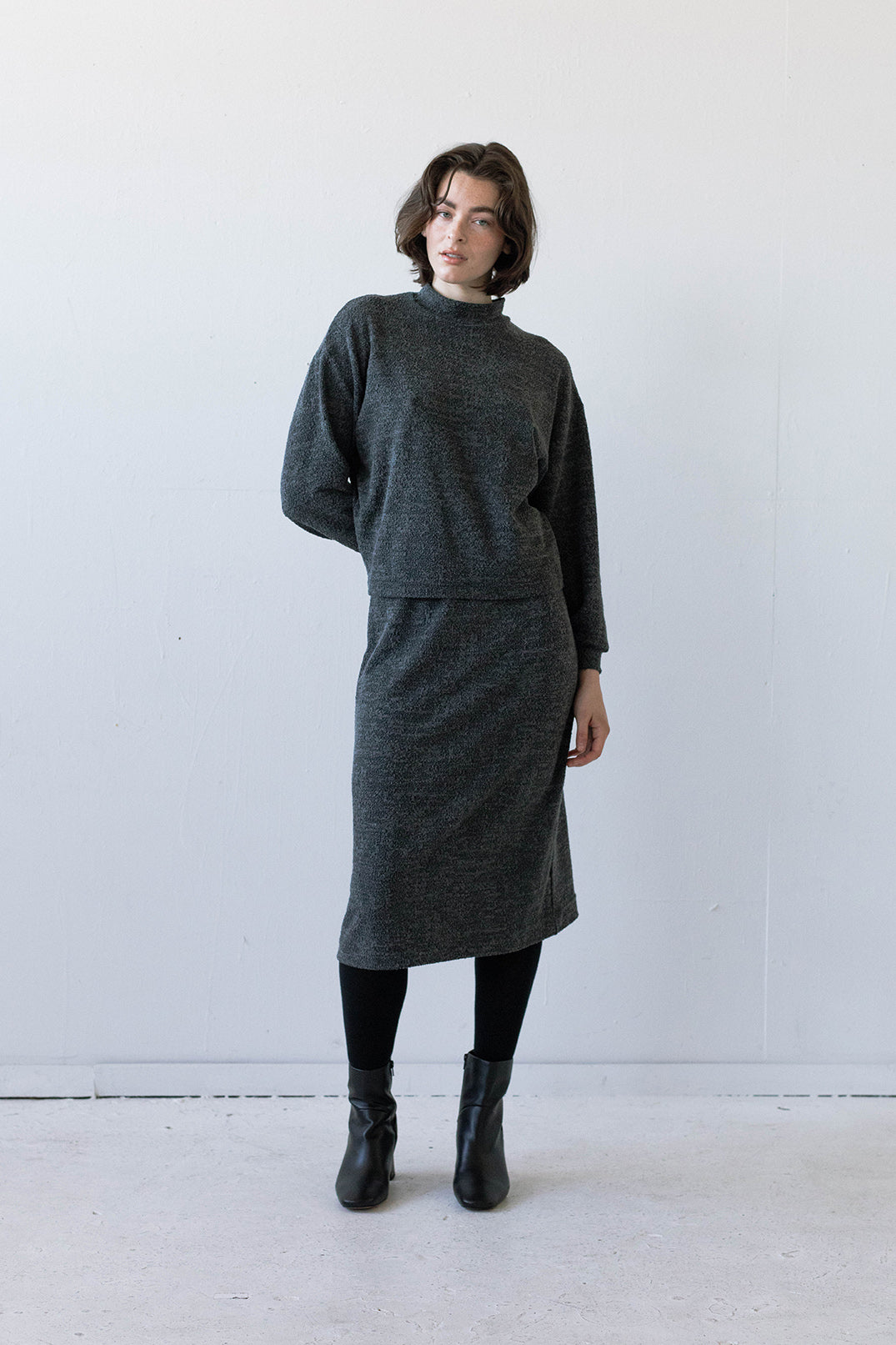 Mara Pullover in Charcoal Marl