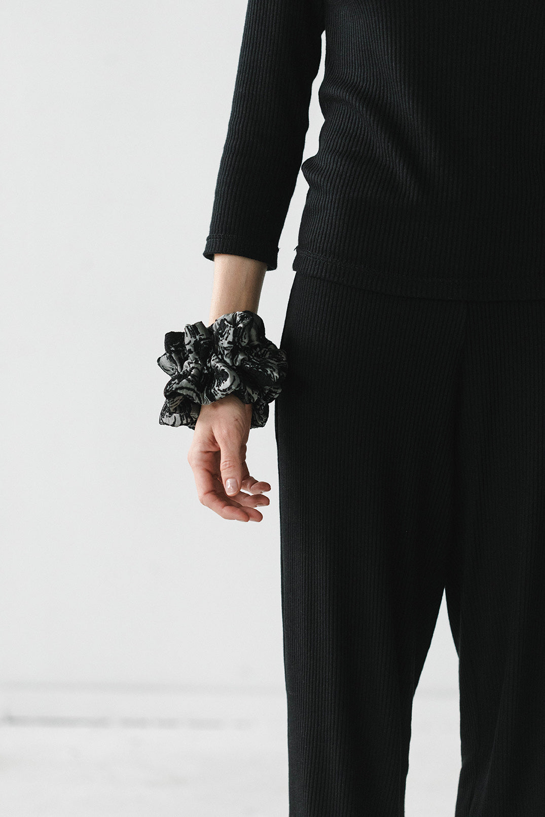 Ruffle Scrunchie in Stardust Jacquard