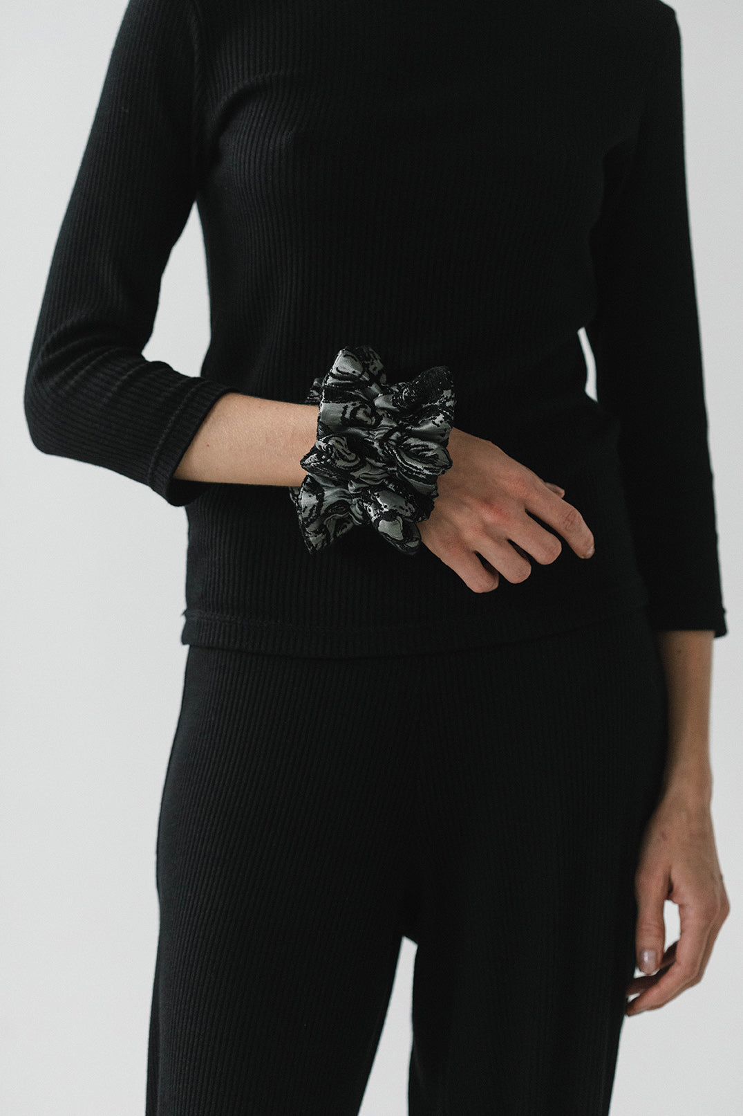 Ruffle Scrunchie in Stardust Jacquard