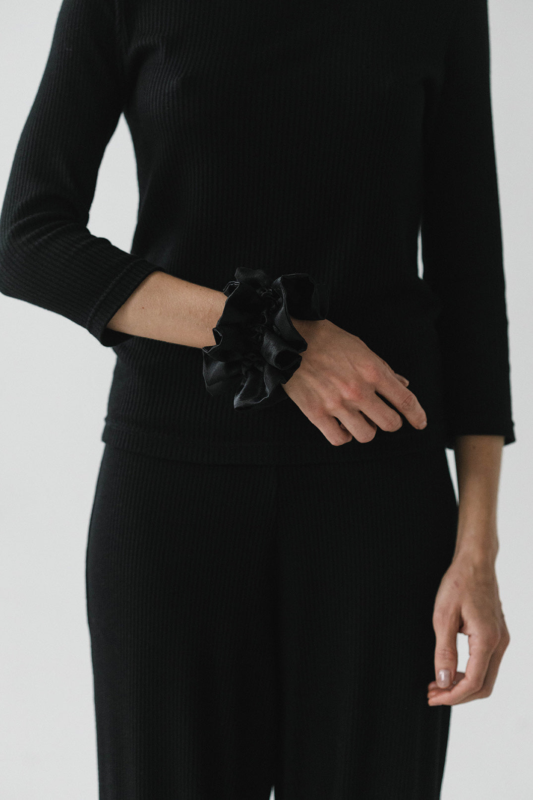 Ruffle Scrunchie in Liquid Black