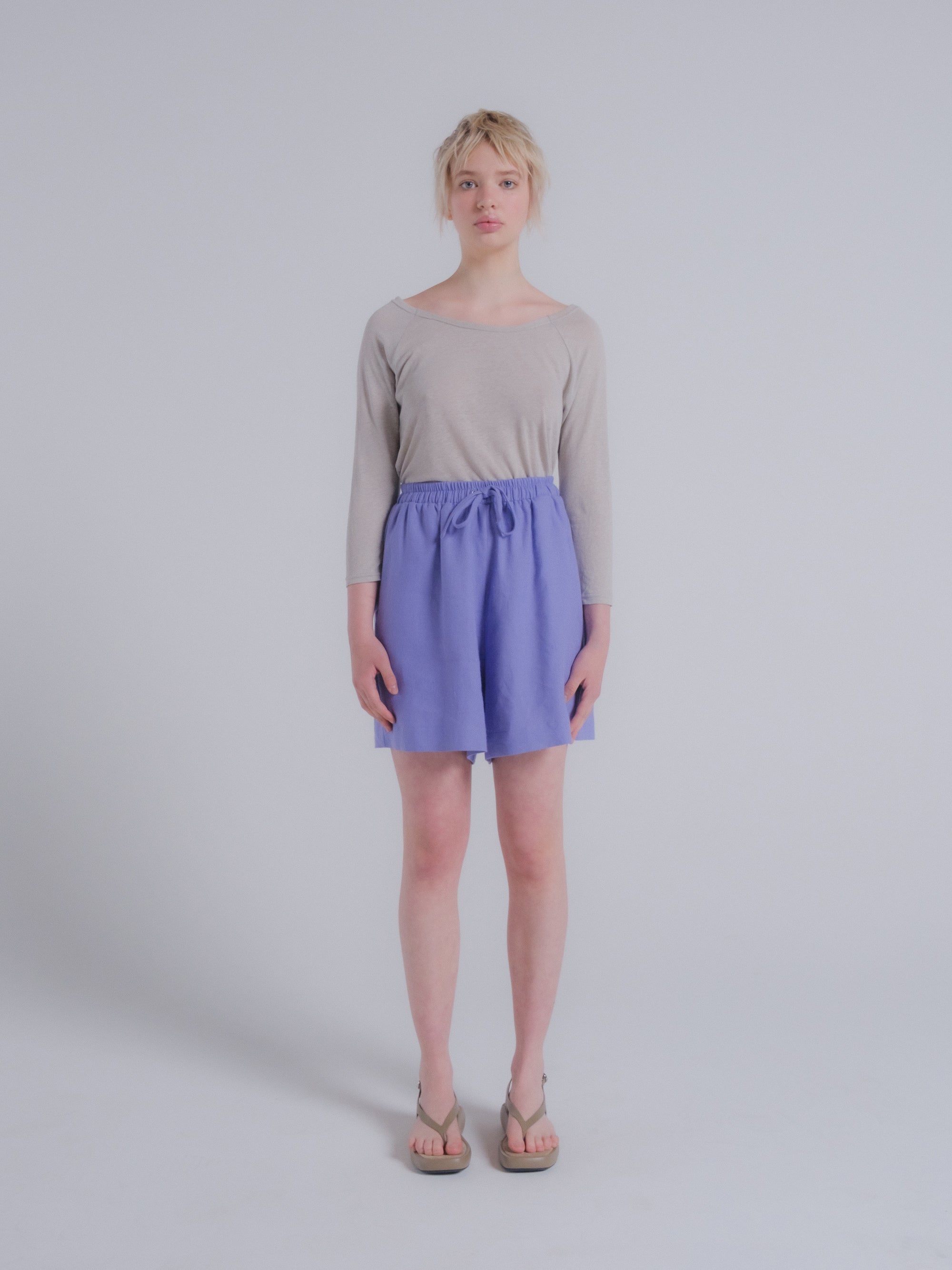 Marlo Short in Wisteria Linen