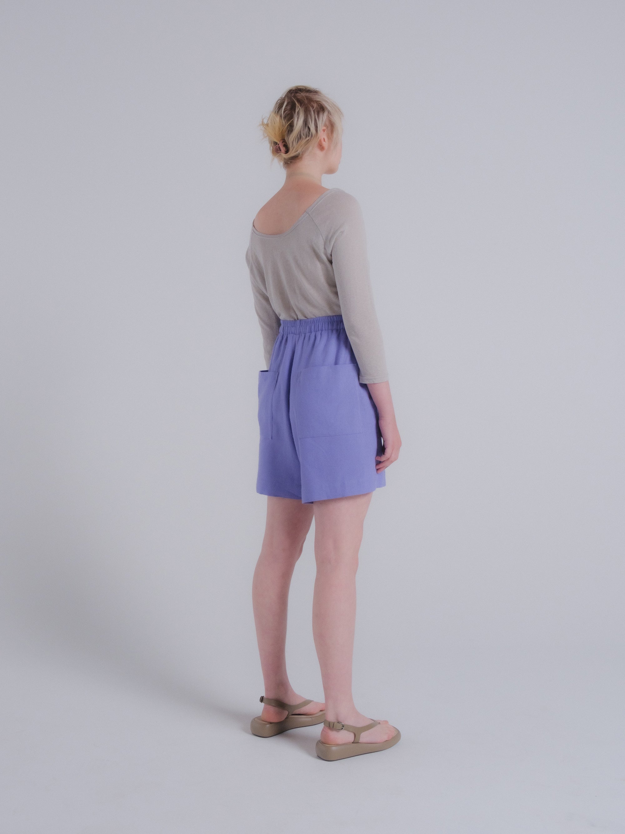Marlo Short in Wisteria Linen