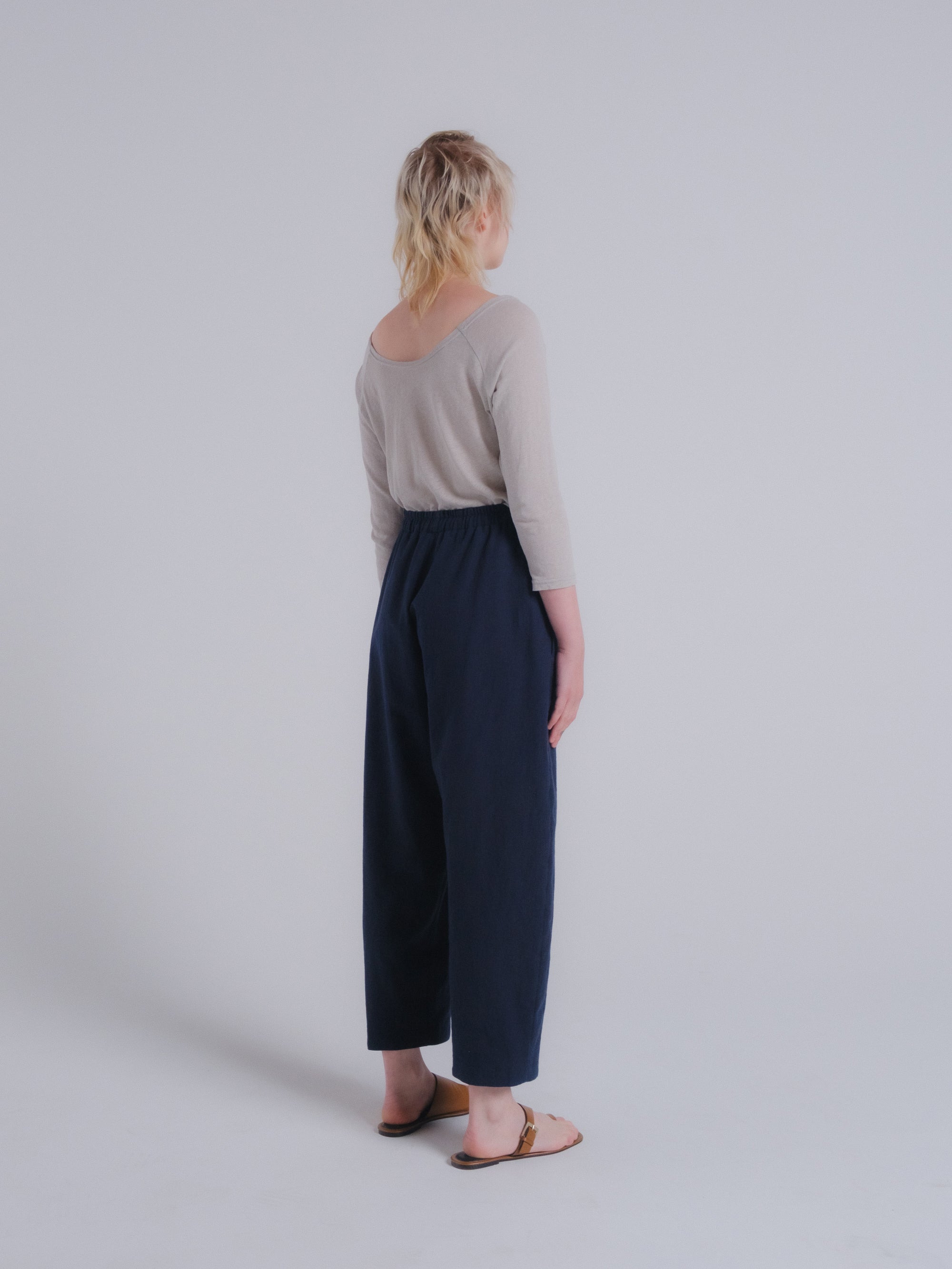 Nuria Pant in Dark Indigo Linen