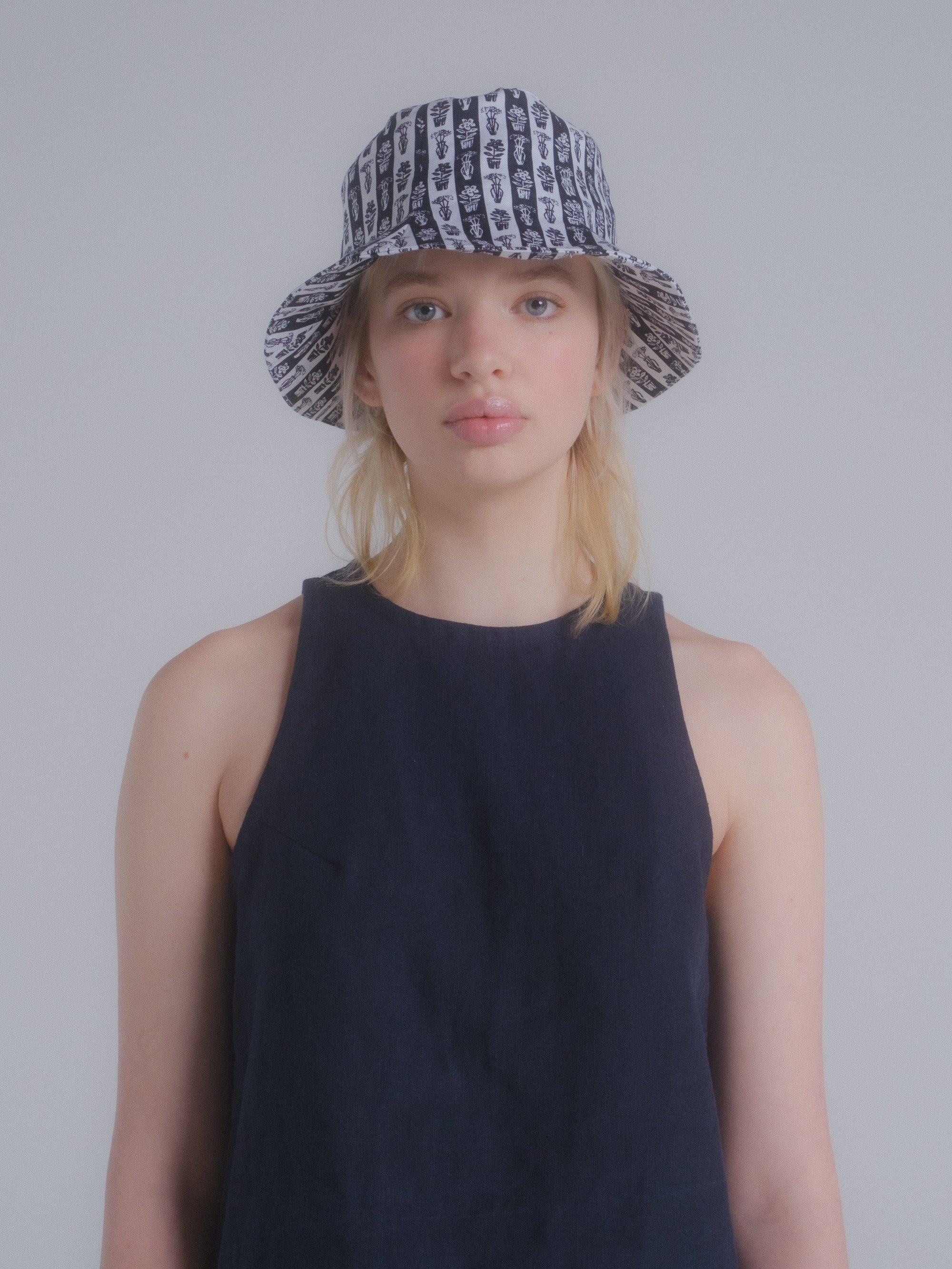Tulip Hat in Plant Stripe