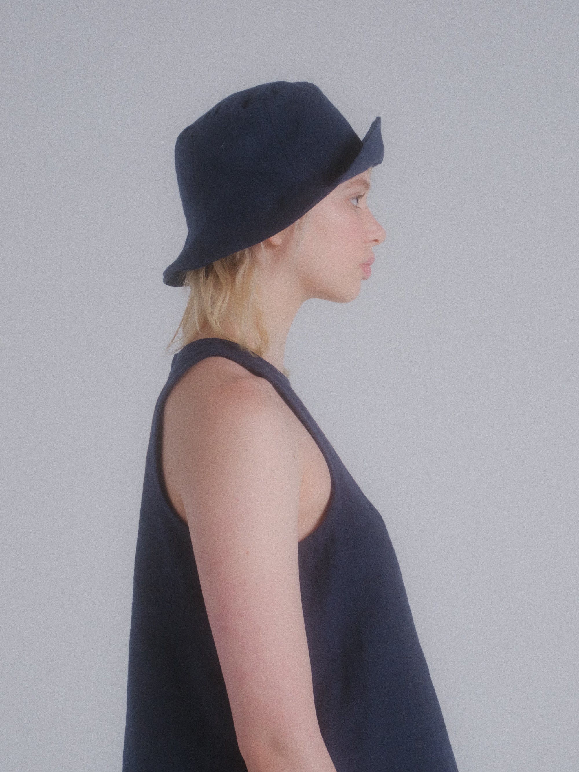 Tulip Hat in Dark Indigo Linen
