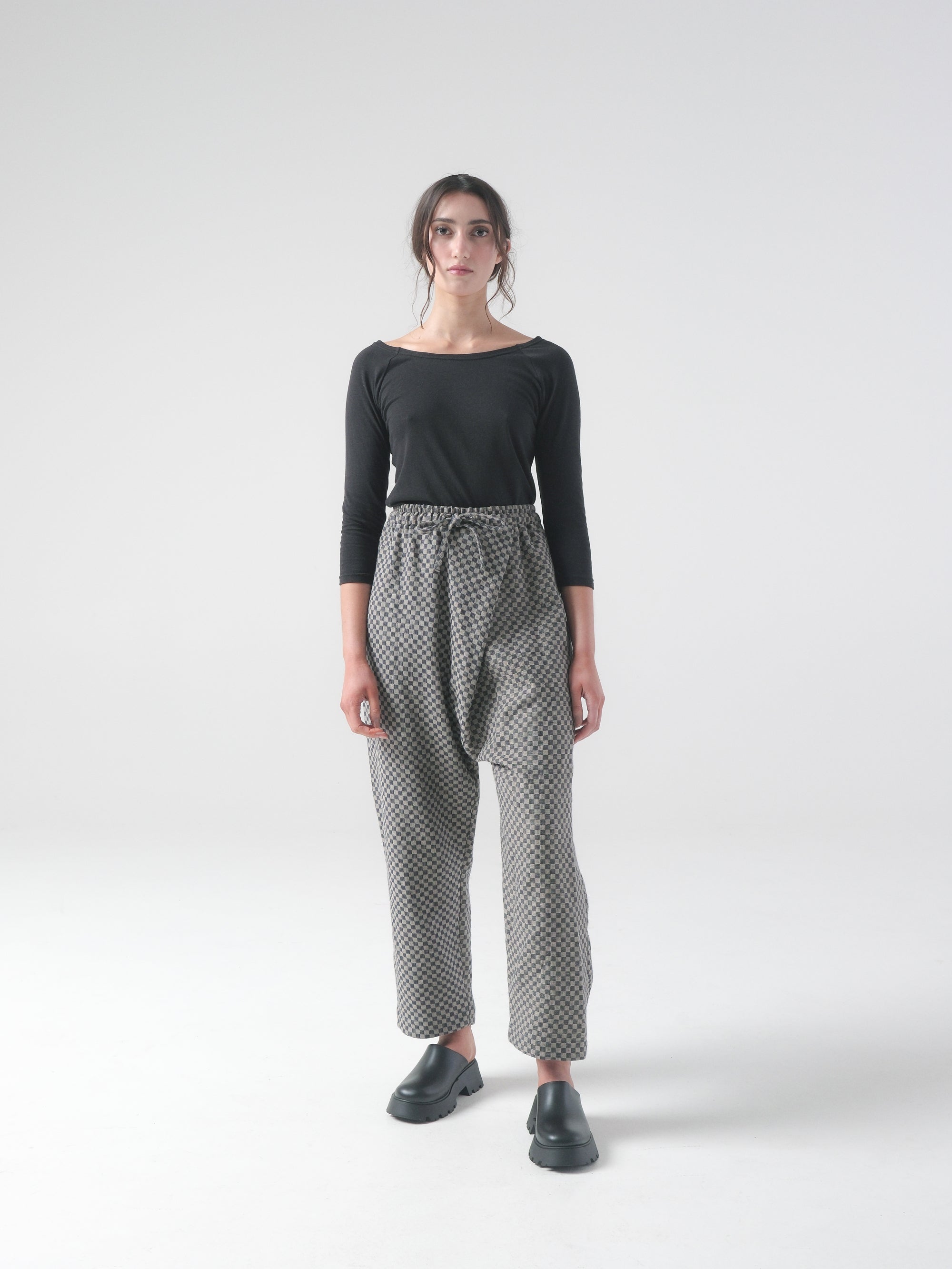 Nuria Pant in Checkerboard Linen