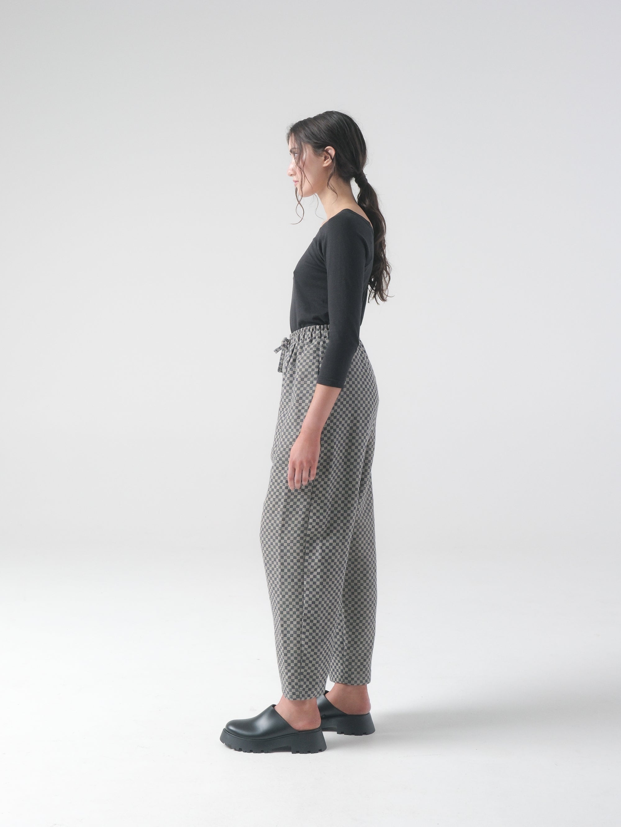 Nuria Pant in Checkerboard Linen