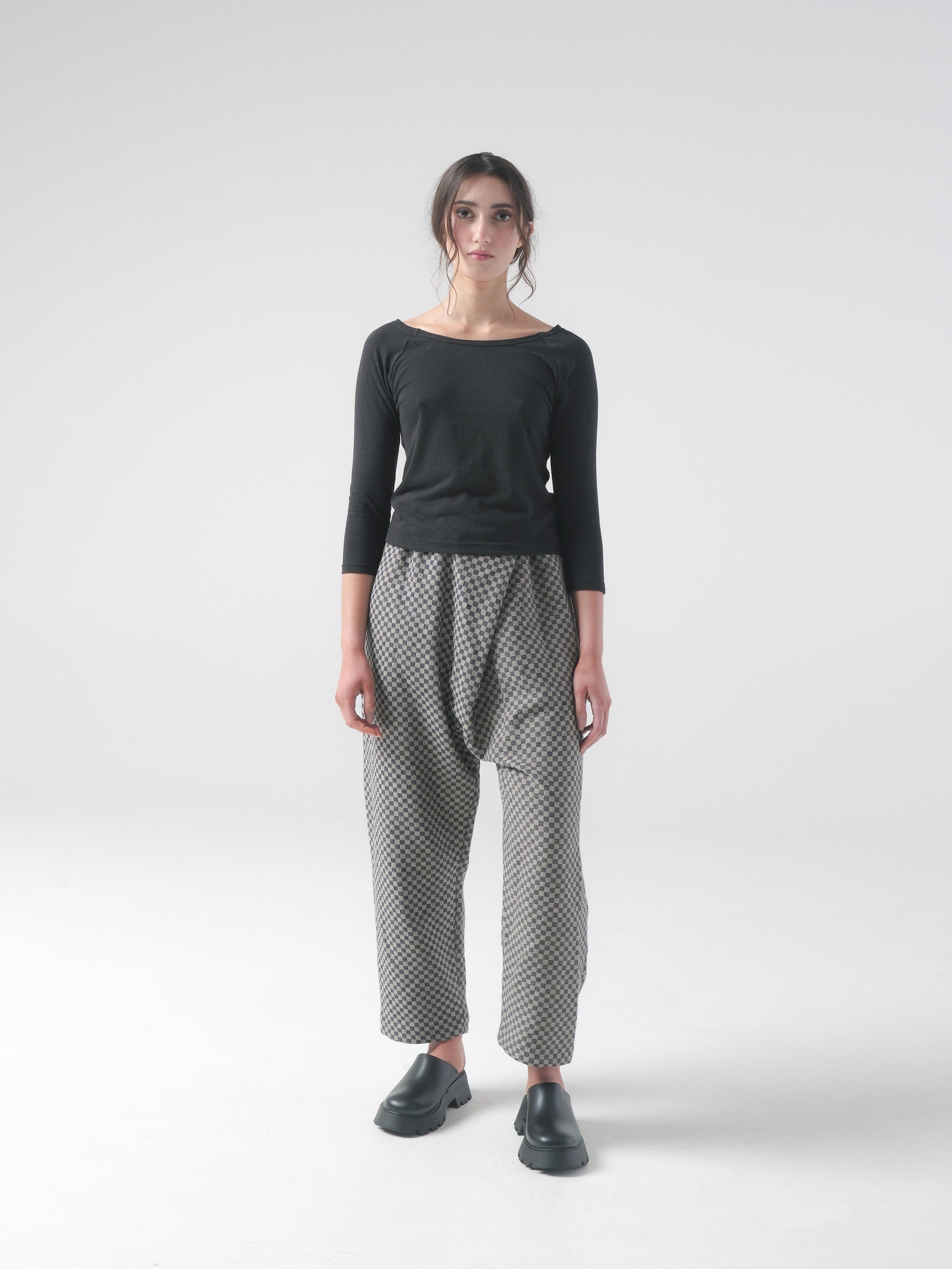 Lune Tee in Raven